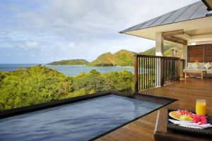 ����� � Raffles Praslin